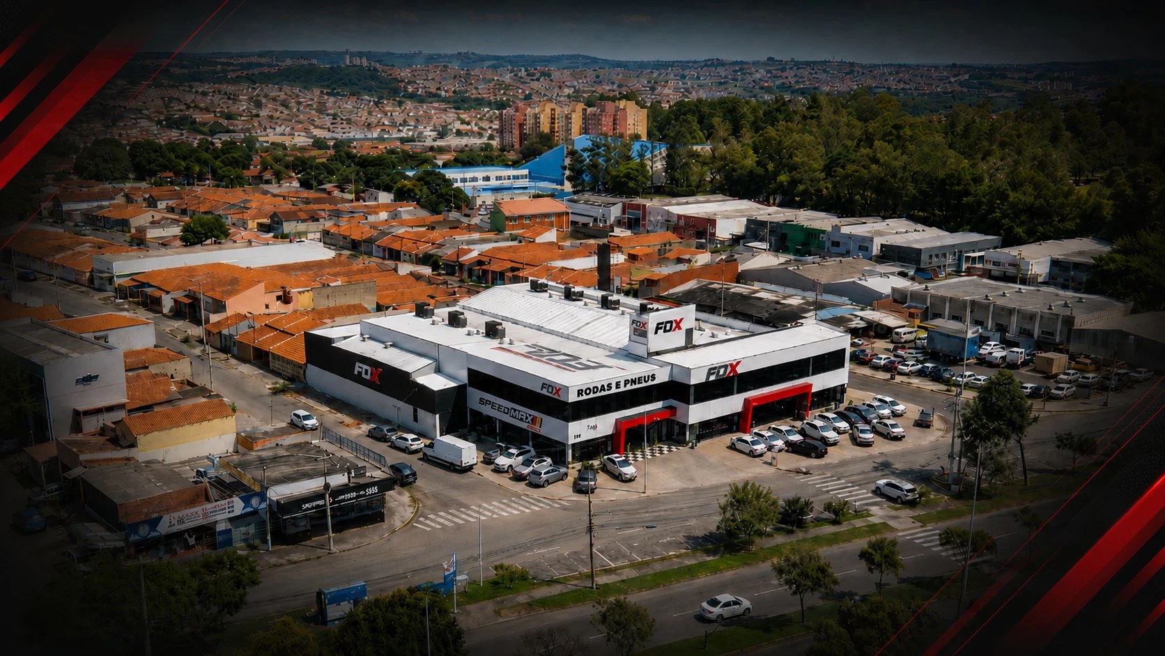 Vista aérea da loja Fox Rodas e Pneus